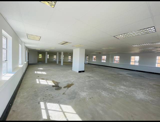 370M² OFFICE TO LET IN FOURWAYS